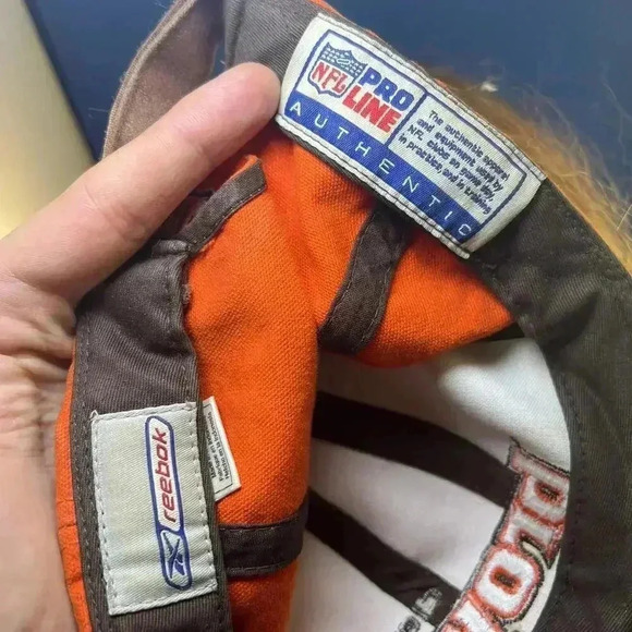 NFL Cleveland Browns Adjustable Cap - Iconic Team Hat - Picture 7 of 7